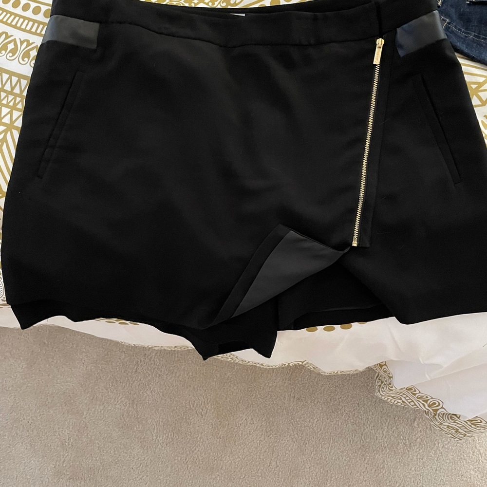 Skort